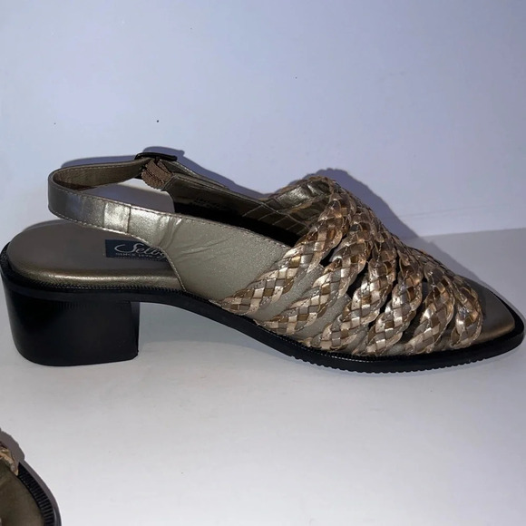 Selby, 7.5 2E,active flex, leather upper, 2”block heel, adjustable sling back - Picture 7 of 12